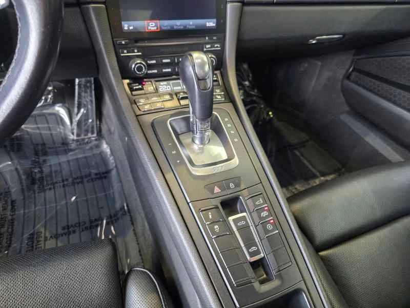 2019 Porsche 991 Targa 4 & 4S - Image 10 of 13