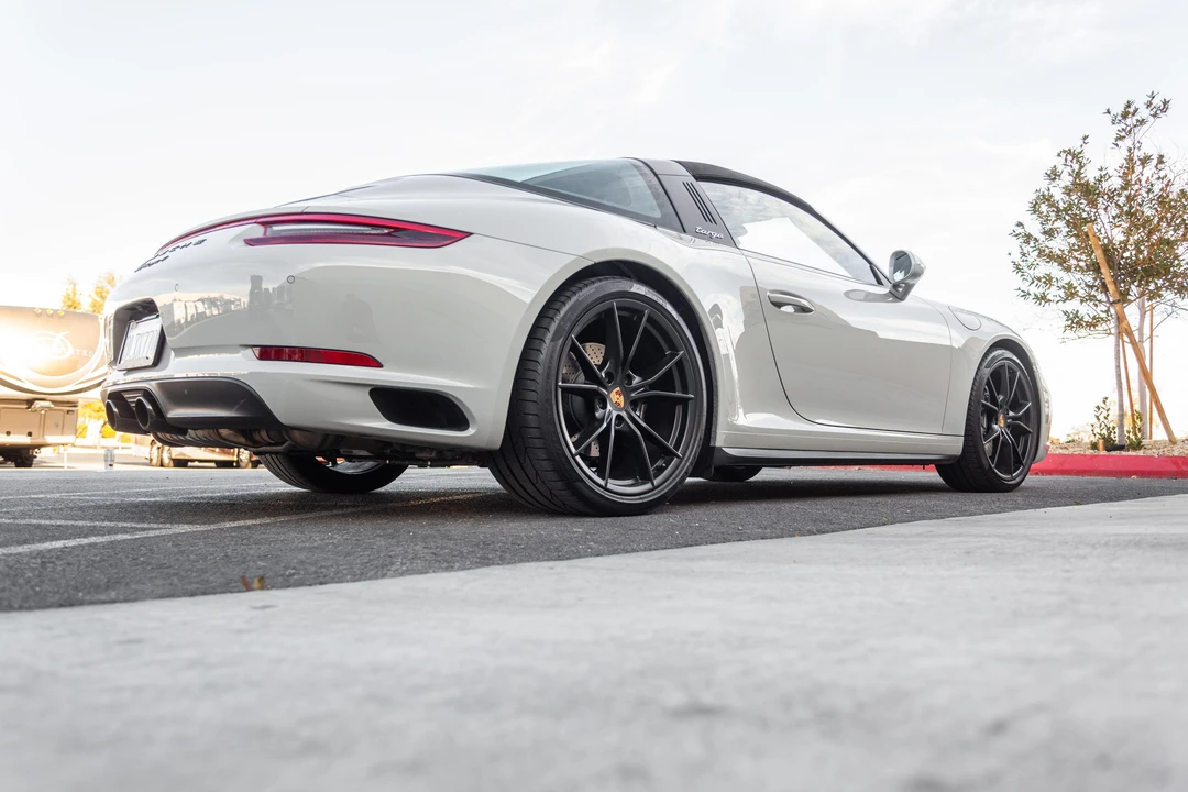2019 Porsche 991 Targa 4 & 4S - Image 16 of 31