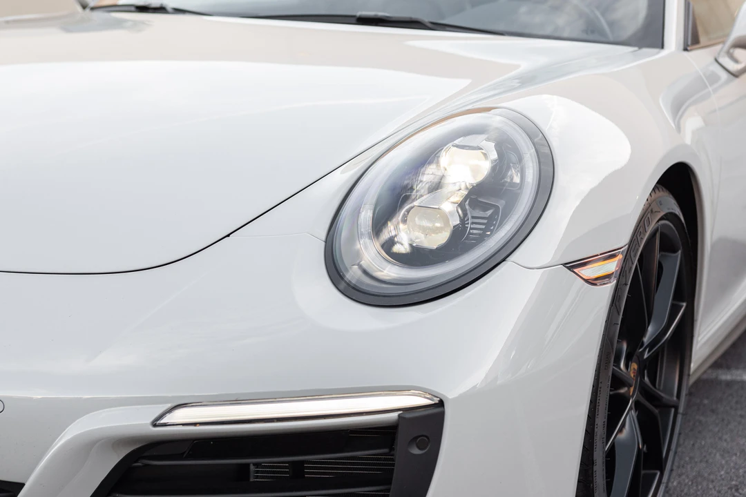 2019 Porsche 991 Targa 4 & 4S - Image 29 of 31