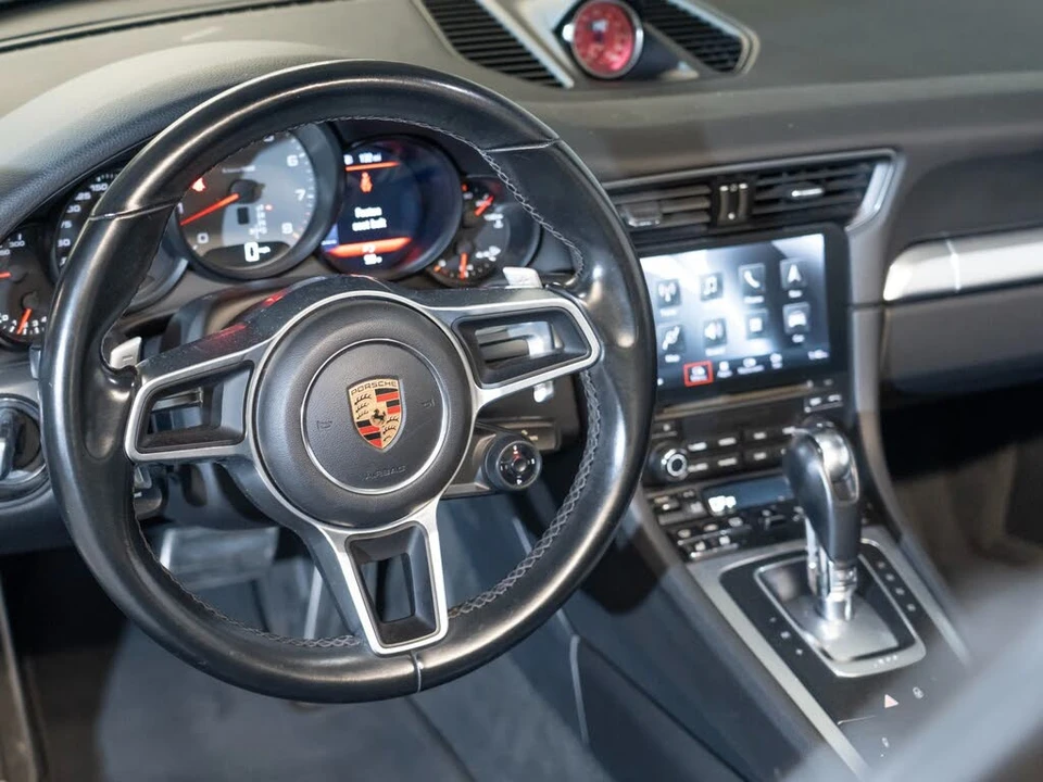 2019 Porsche 991 Targa 4 & 4S - Image 15 of 26