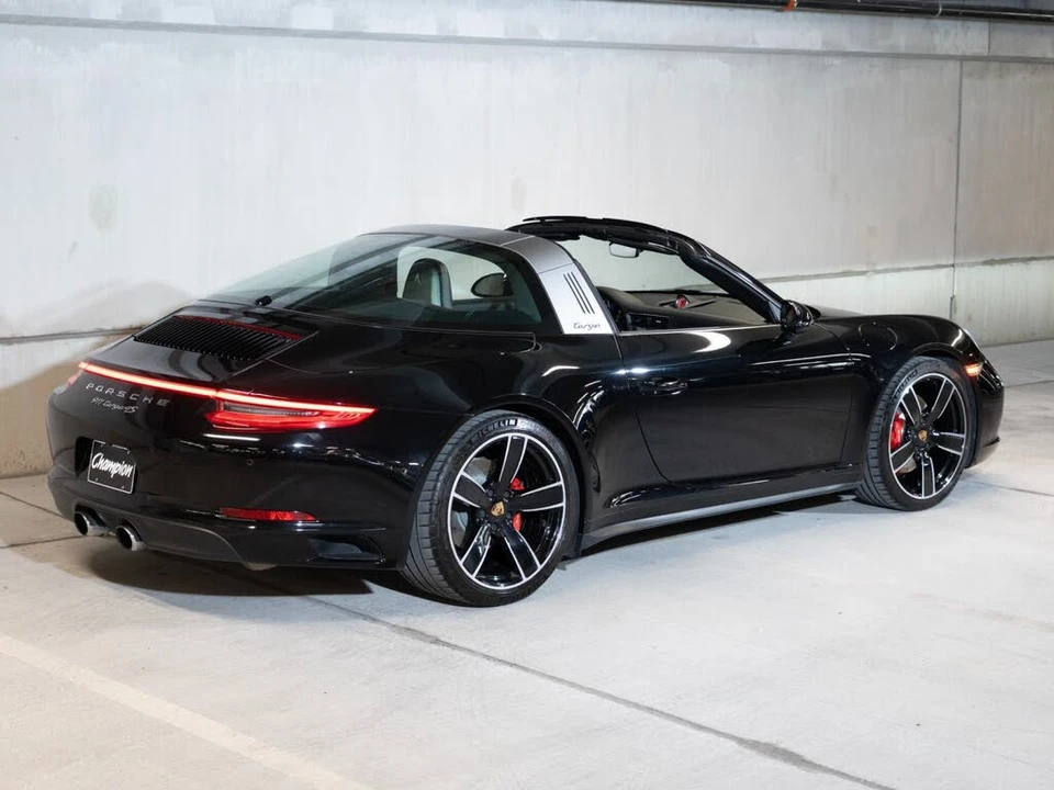 2019 Porsche 991 Targa 4 & 4S - Image 9 of 26