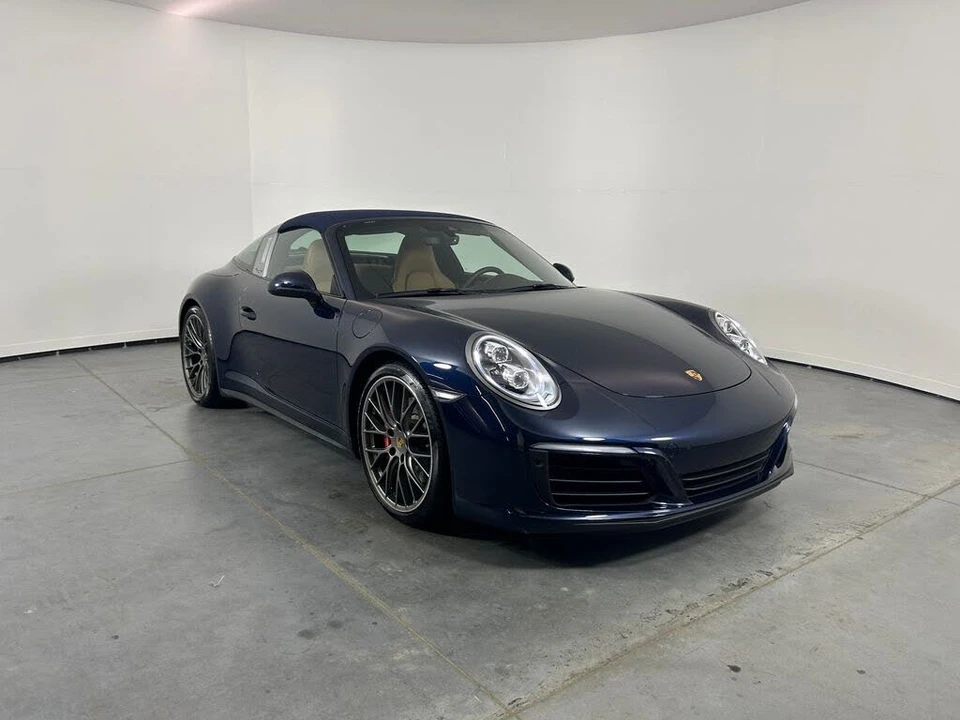 2019 Porsche 991 Targa 4 & 4S - Image 9 of 31
