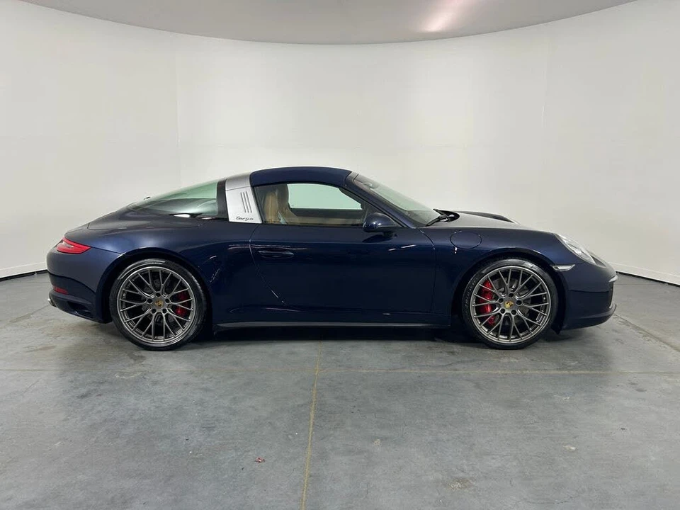 2019 Porsche 991 Targa 4 & 4S - Image 8 of 31