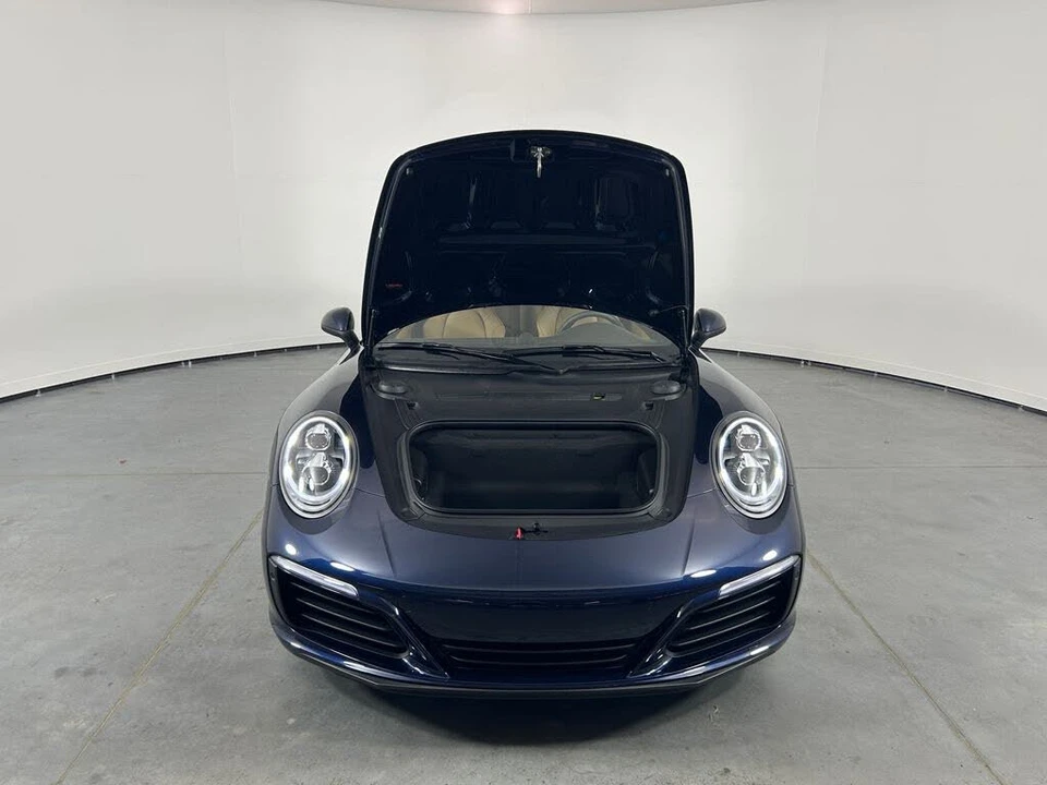 2019 Porsche 991 Targa 4 & 4S - Image 28 of 31