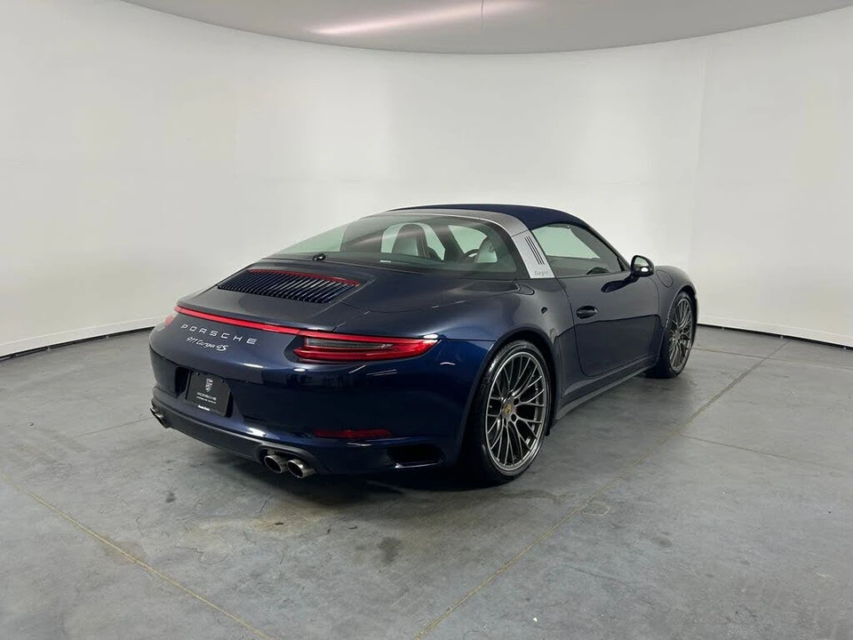 2019 Porsche 991 Targa 4 & 4S - Image 7 of 31