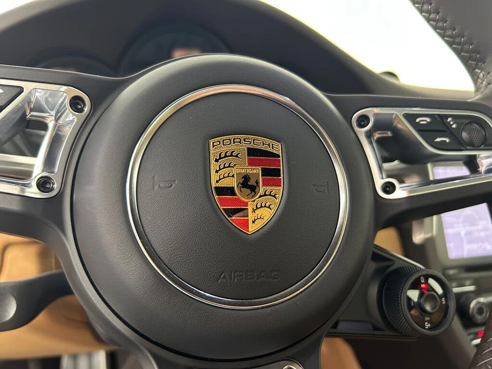 2019 Porsche 991 Targa 4 & 4S - Image 18 of 31