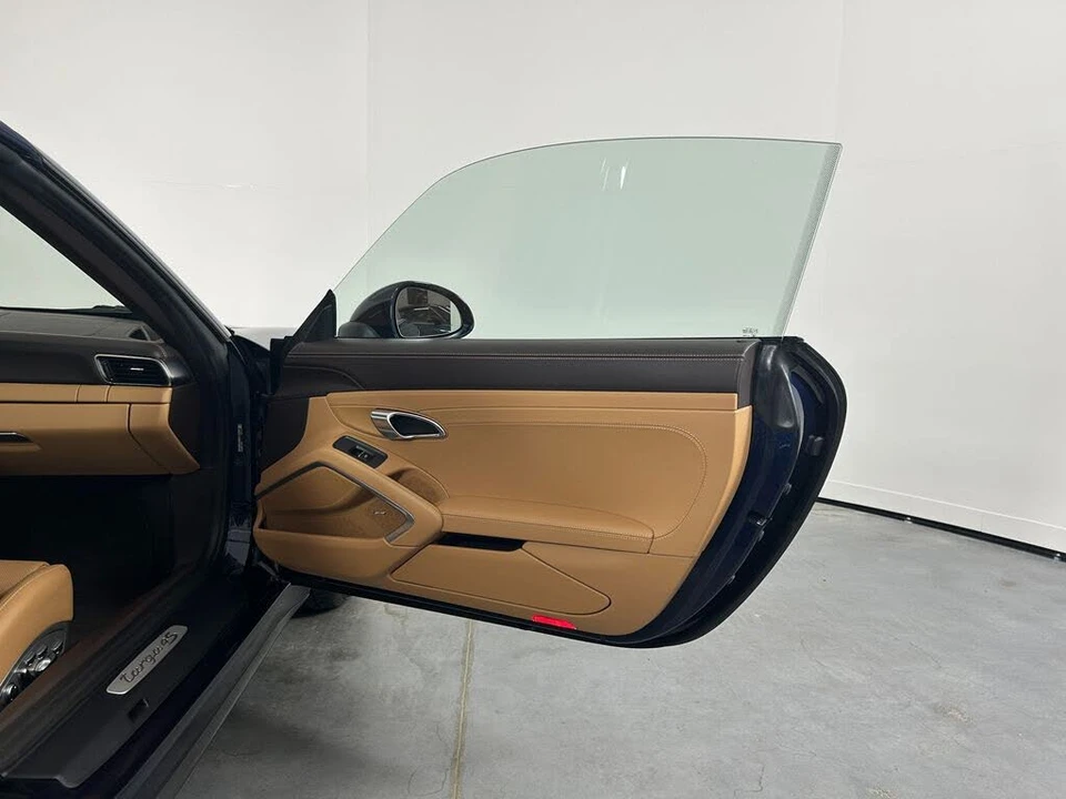 2019 Porsche 991 Targa 4 & 4S - Image 24 of 31