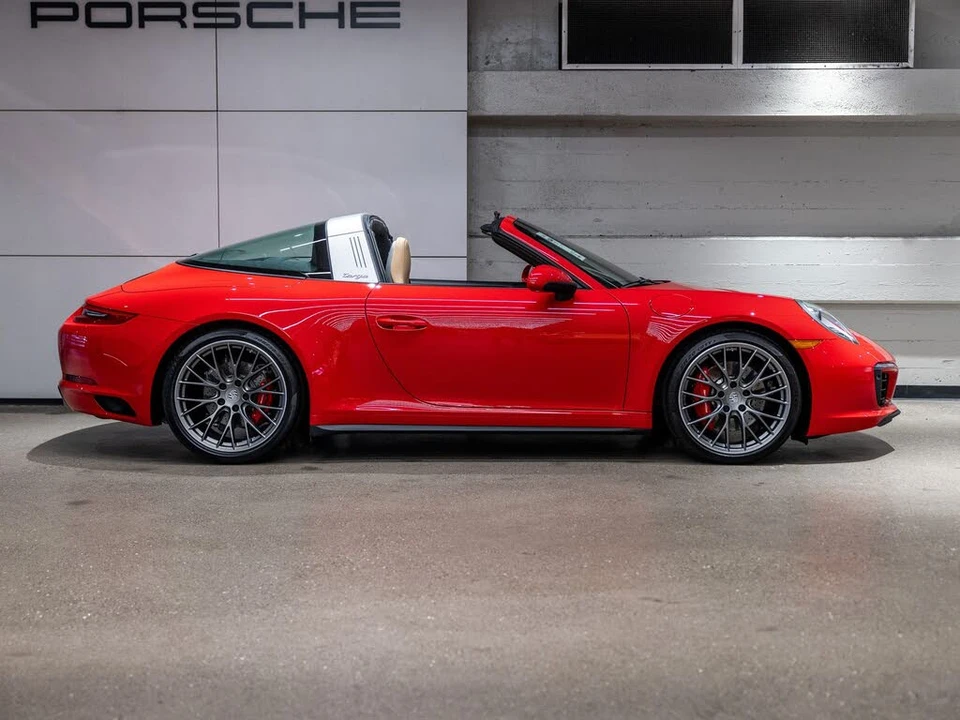 2019 Porsche 991 Targa 4 & 4S - Image 9 of 31