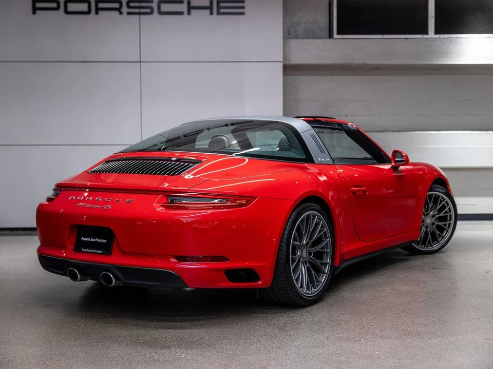 2019 Porsche 991 Targa 4 & 4S - Image 8 of 31