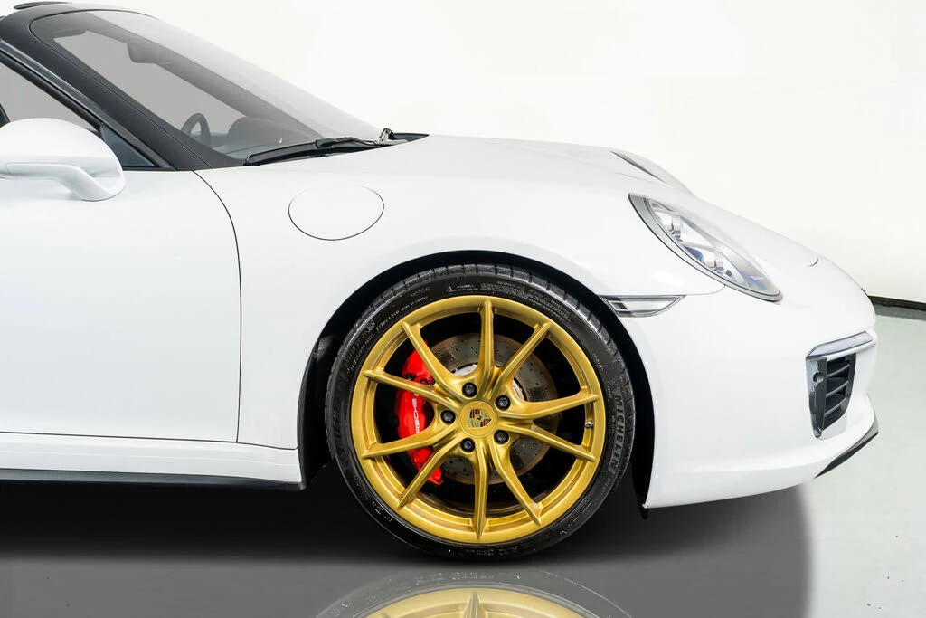 2019 Porsche 991 Targa 4 & 4S - Image 6 of 31