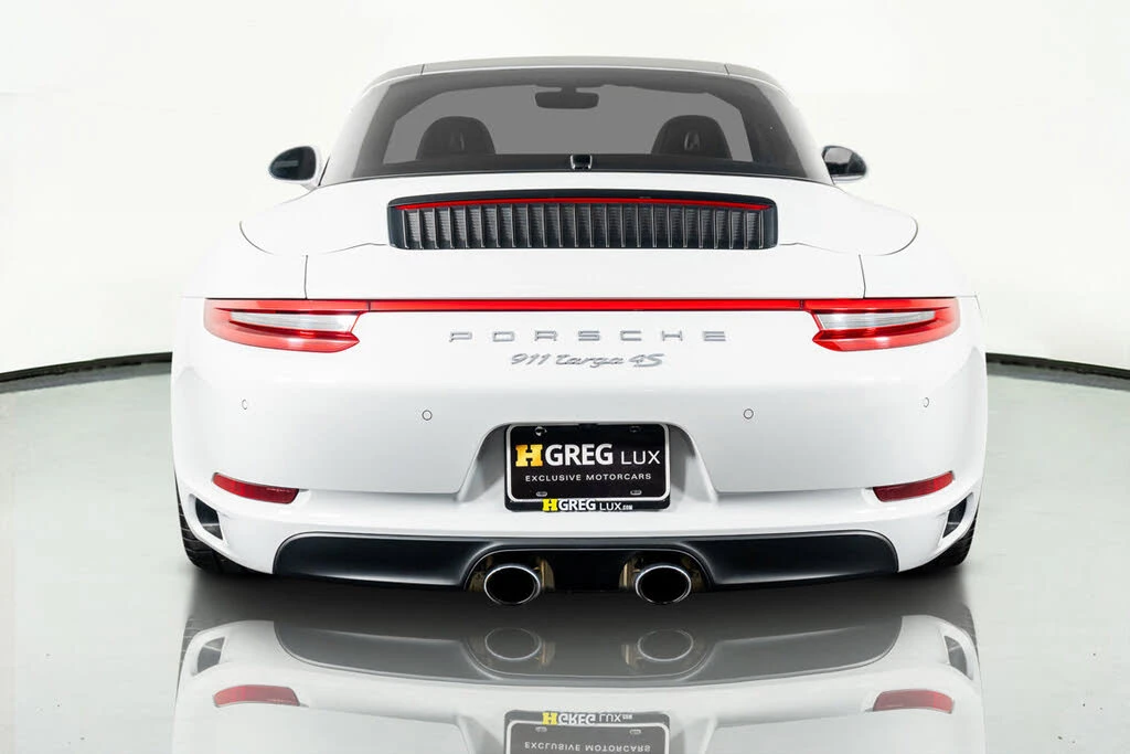 2019 Porsche 991 Targa 4 & 4S - Image 11 of 31