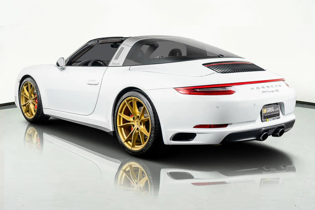 2019 Porsche 991 Targa 4 & 4S - Image 15 of 31