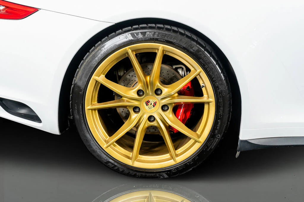 2019 Porsche 991 Targa 4 & 4S - Image 9 of 31