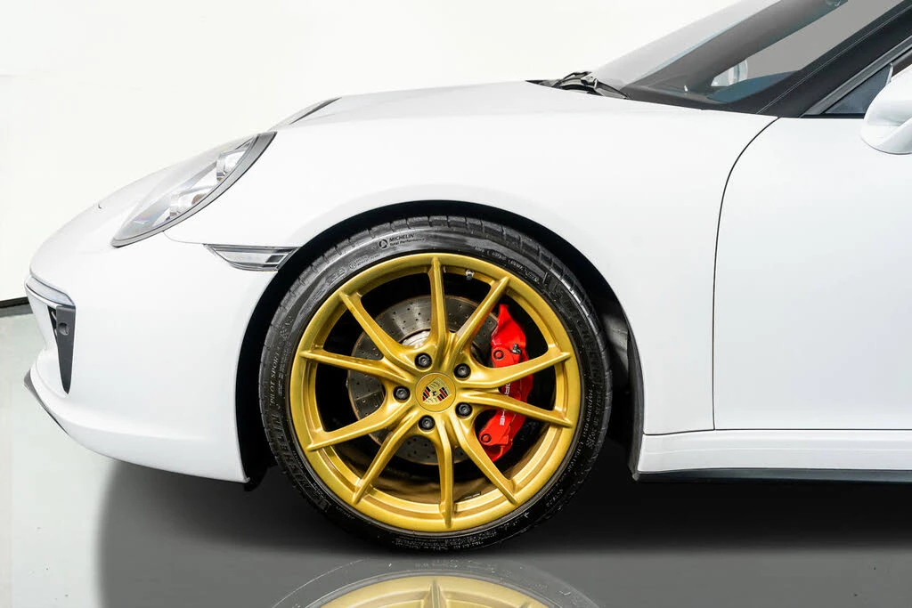 2019 Porsche 991 Targa 4 & 4S - Image 19 of 31