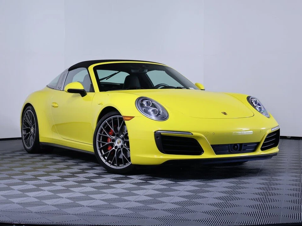 2019 Porsche 991 Targa 4 & 4S - Image 9 of 28