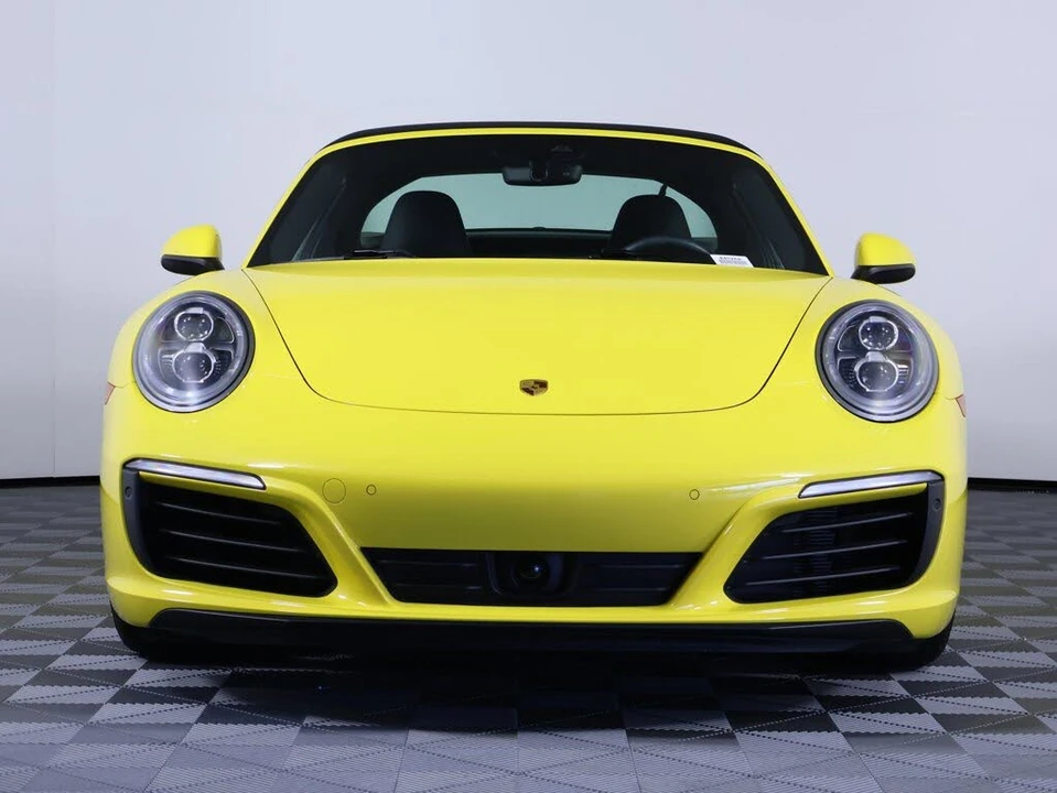 2019 Porsche 991 Targa 4 & 4S - Image 10 of 28