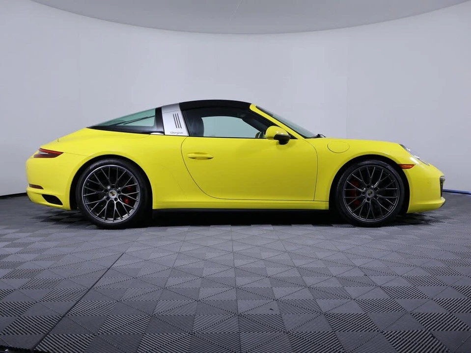 2019 Porsche 991 Targa 4 & 4S - Image 8 of 28