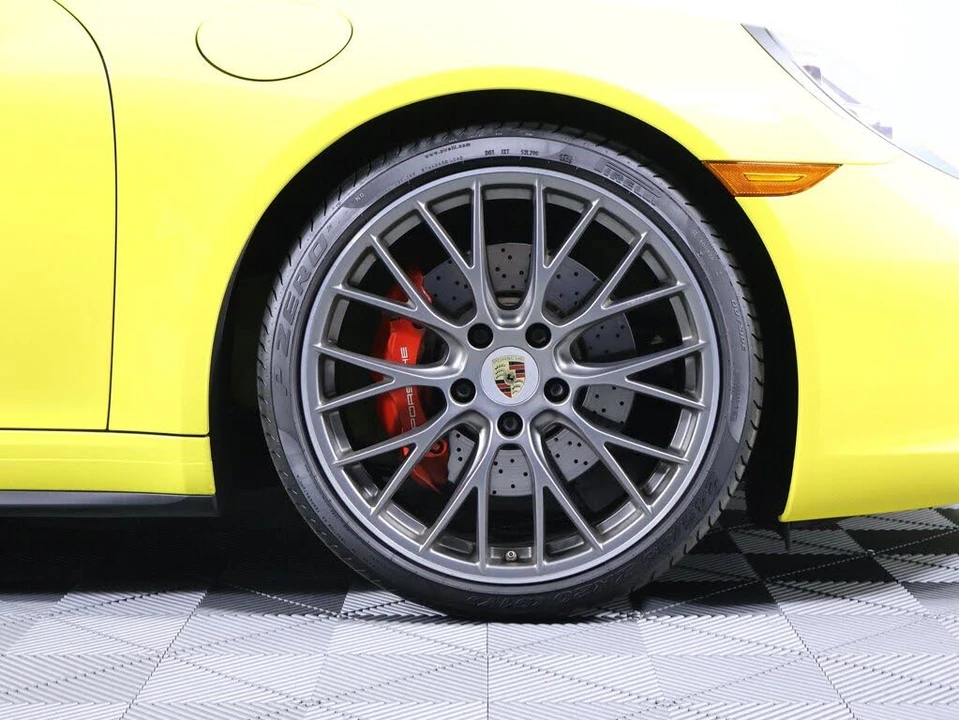 2019 Porsche 991 Targa 4 & 4S - Image 13 of 28