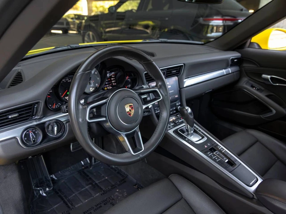 2019 Porsche 991 Targa 4 & 4S - Image 4 of 5