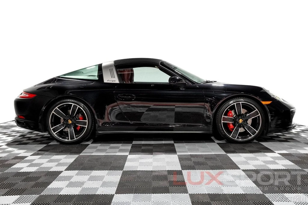 2019 Porsche 991 Targa 4 & 4S - Image 9 of 21