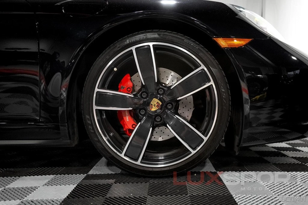 2019 Porsche 991 Targa 4 & 4S - Image 14 of 21