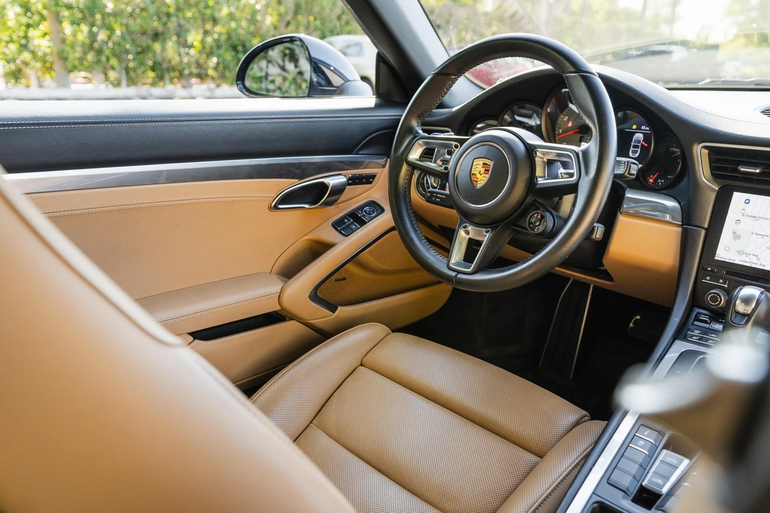 2019 Porsche 991 Targa 4 & 4S - Image 28 of 31