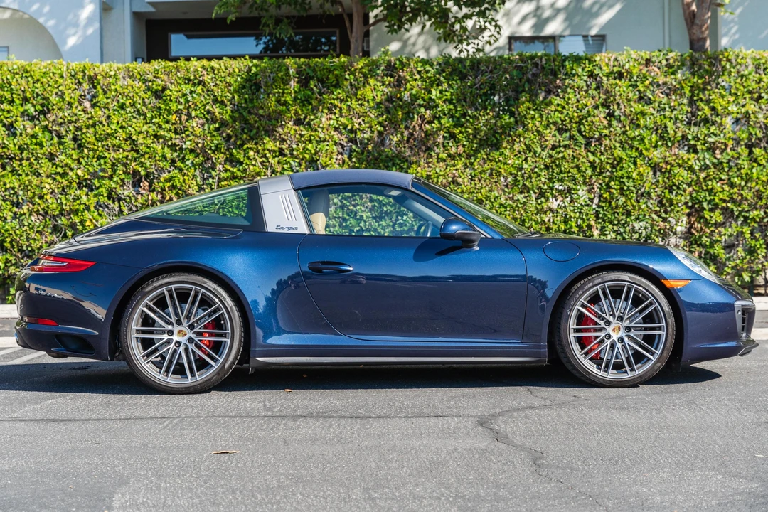 2019 Porsche 991 Targa 4 & 4S - Image 3 of 31