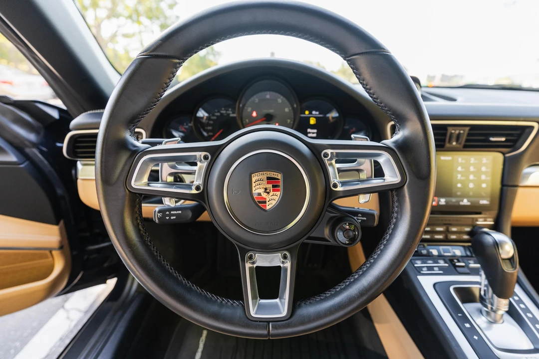 2019 Porsche 991 Targa 4 & 4S - Image 16 of 31