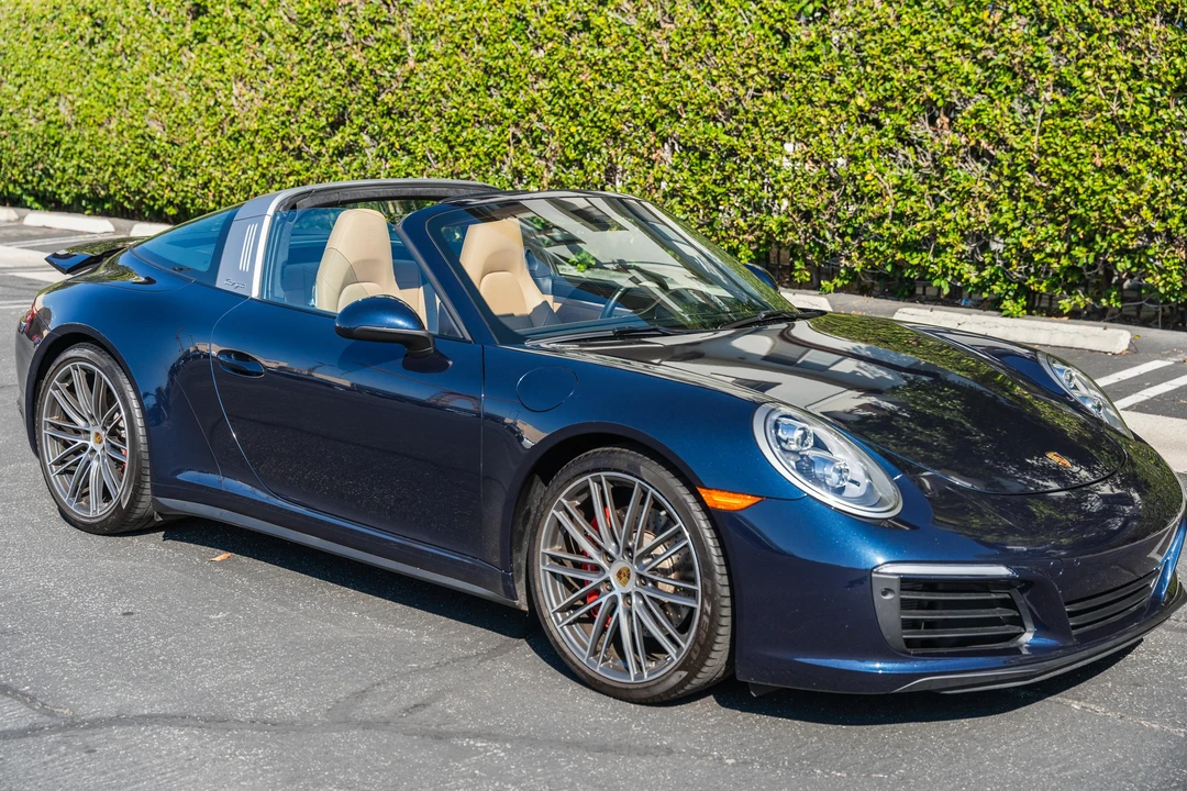 2019 Porsche 991 Targa 4 & 4S - Image 10 of 31