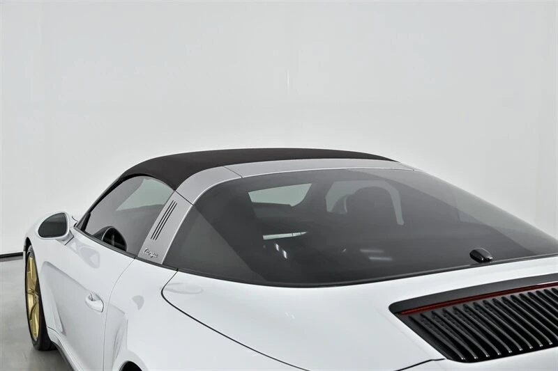 2019 Porsche 991 Targa 4 & 4S - Image 19 of 21