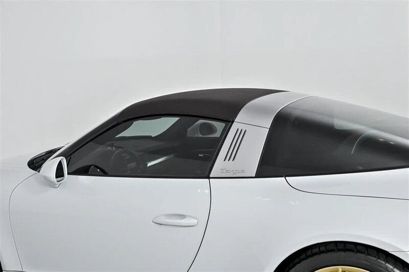 2019 Porsche 991 Targa 4 & 4S - Image 20 of 21
