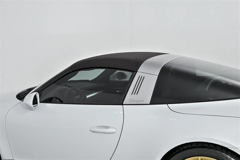 2019 Porsche 991 Targa 4 & 4S - Image 20 of 21
