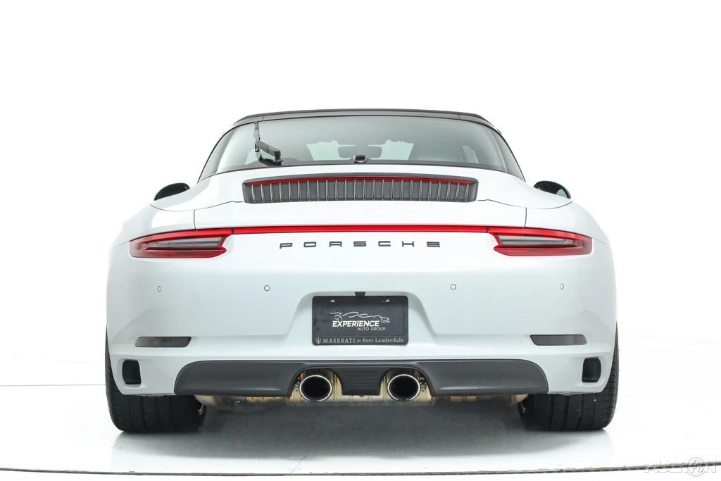 2019 Porsche 991 Targa 4 & 4S - Image 13 of 21