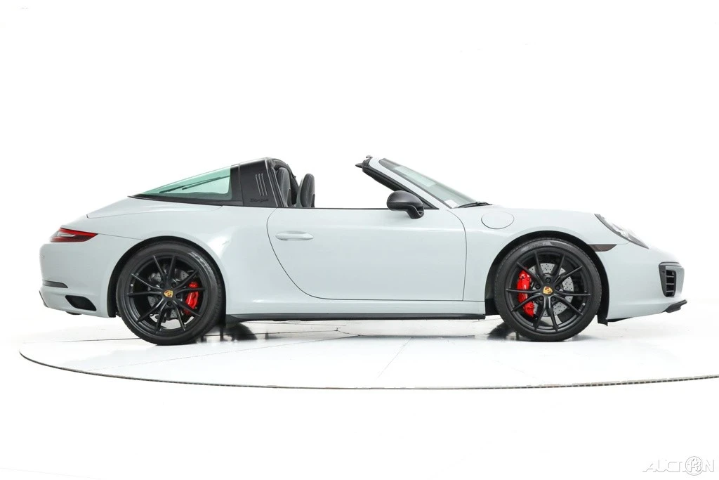 2019 Porsche 991 Targa 4 & 4S - Image 15 of 21