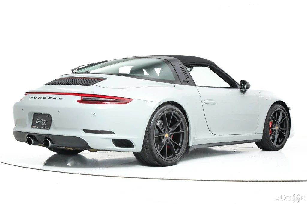 2019 Porsche 991 Targa 4 & 4S - Image 8 of 21
