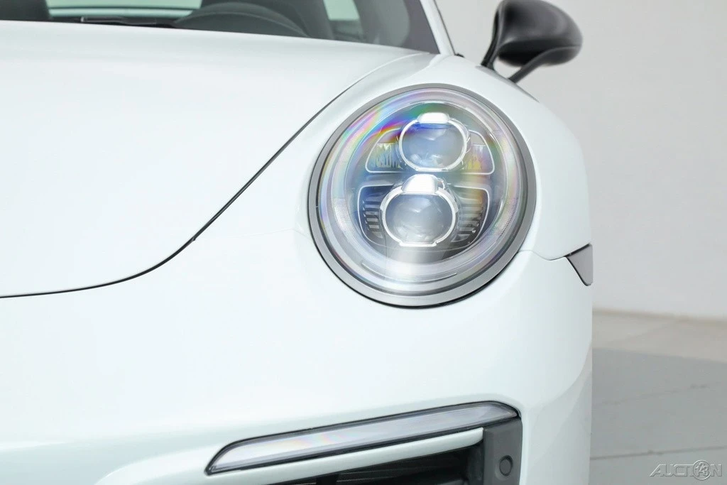2019 Porsche 991 Targa 4 & 4S - Image 18 of 21