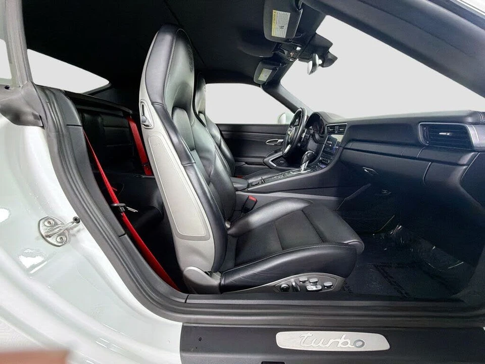 2019 Porsche 991 Turbo - Image 25 of 28