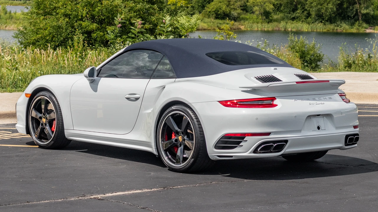 2019 Porsche 991 Turbo - Image 7 of 31