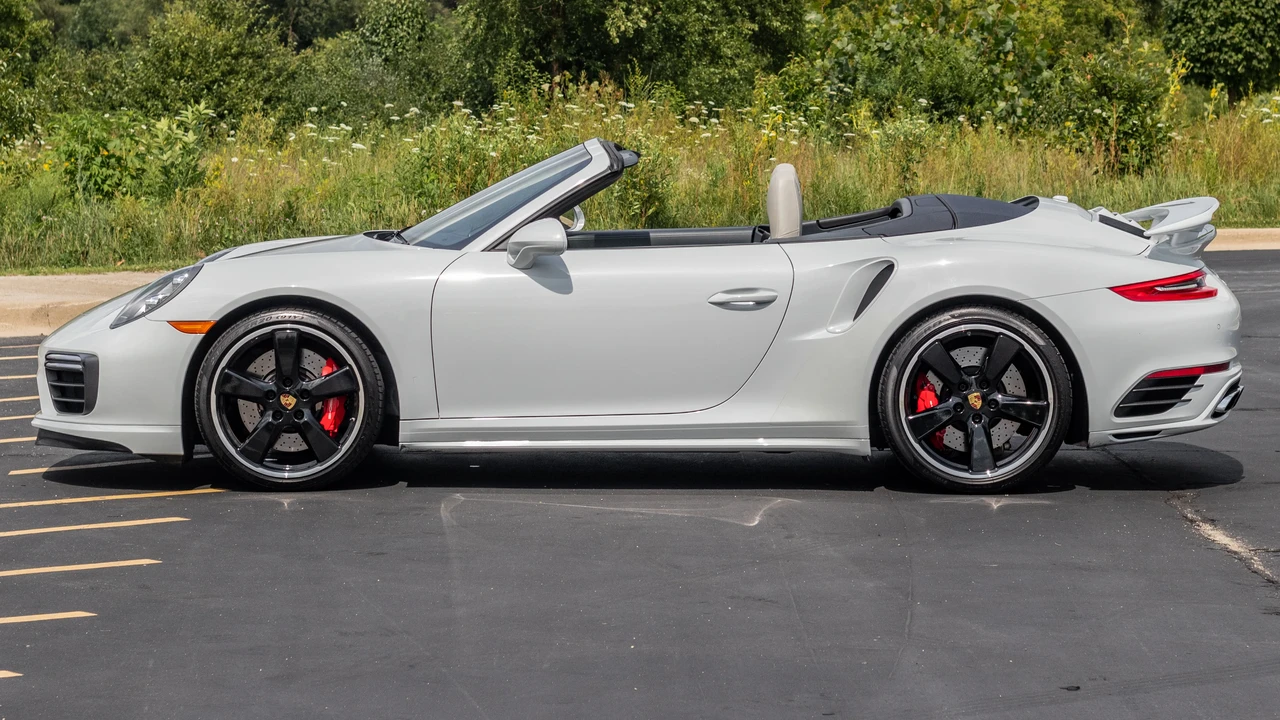 2019 Porsche 991 Turbo - Image 16 of 31