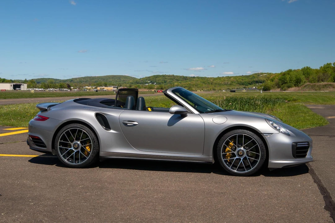 2019 Porsche 991 Turbo S - Image 9 of 15
