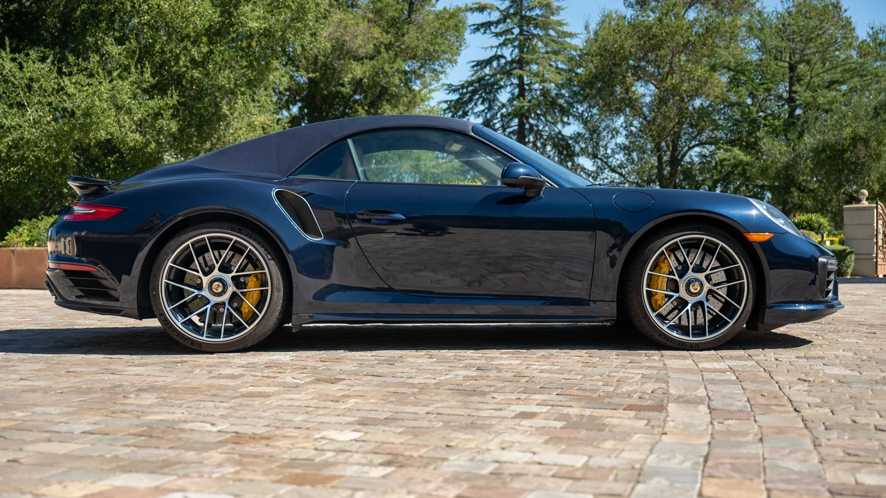 2019 Porsche 991 Turbo S - Image 13 of 31