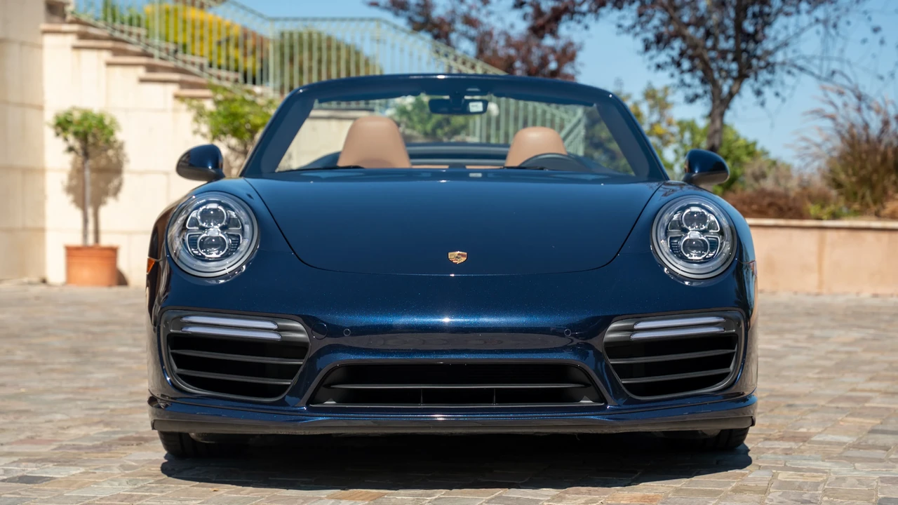 2019 Porsche 991 Turbo S - Image 2 of 31