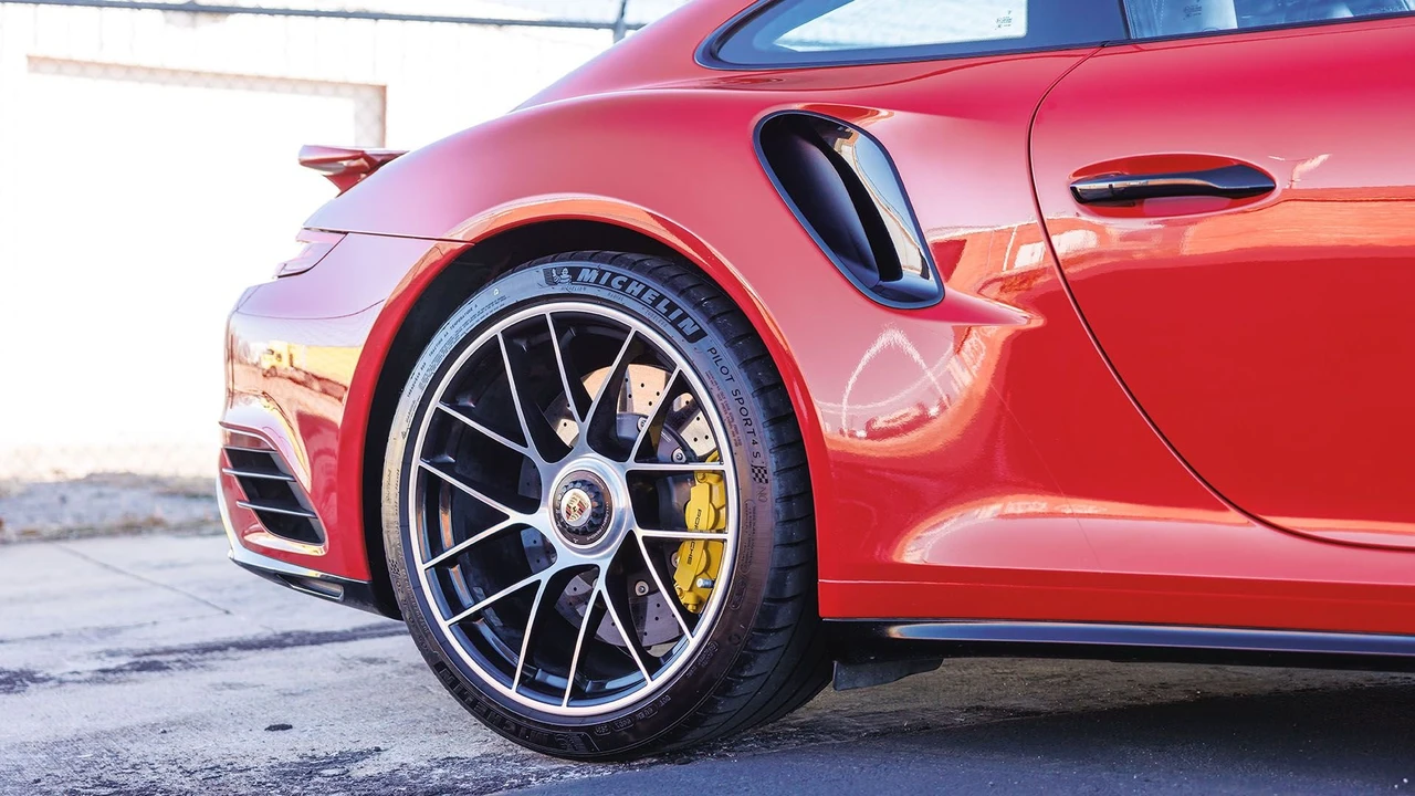 2019 Porsche 991 Turbo S - Image 17 of 31