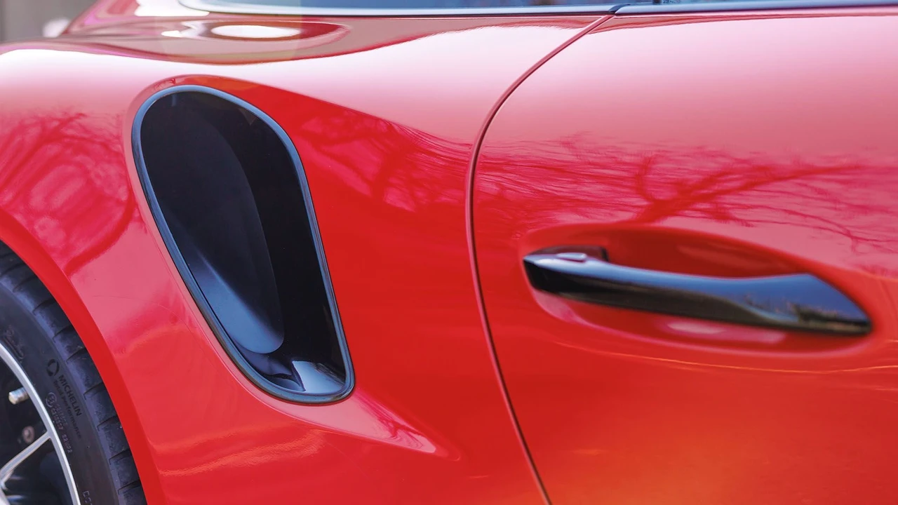 2019 Porsche 991 Turbo S - Image 8 of 31