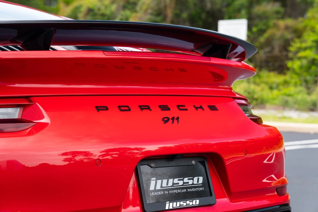 2019 Porsche - Image 17 of 31