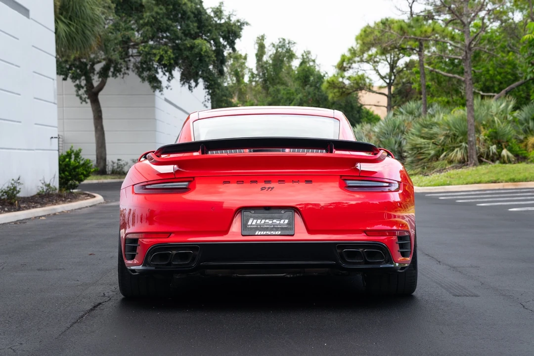2019 Porsche - Image 2 of 31