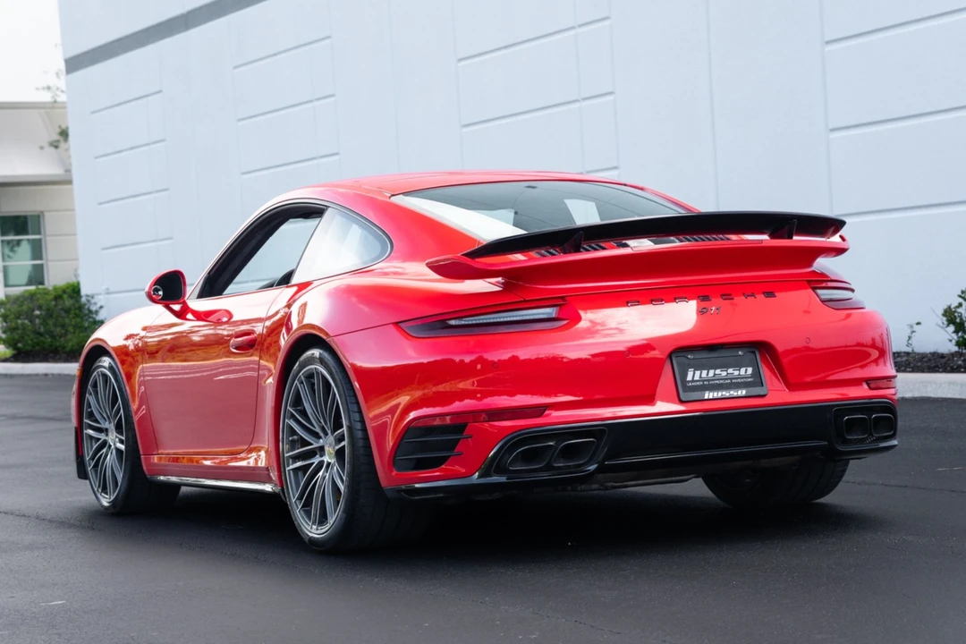 2019 Porsche - Image 24 of 31