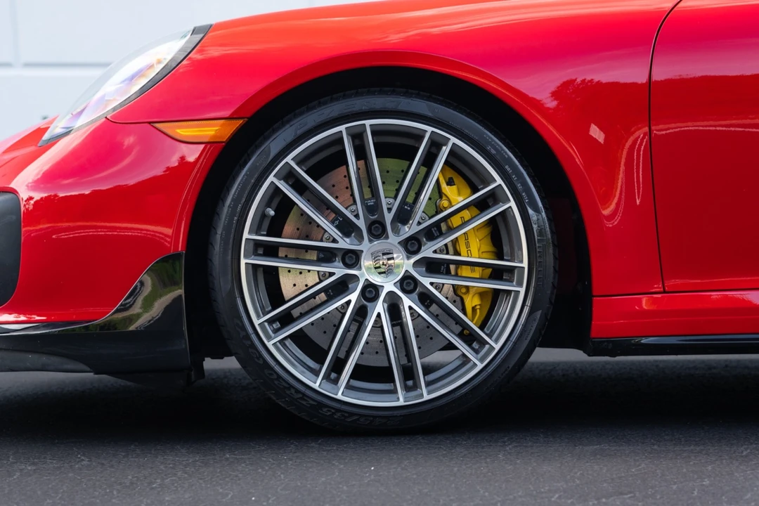 2019 Porsche - Image 21 of 31