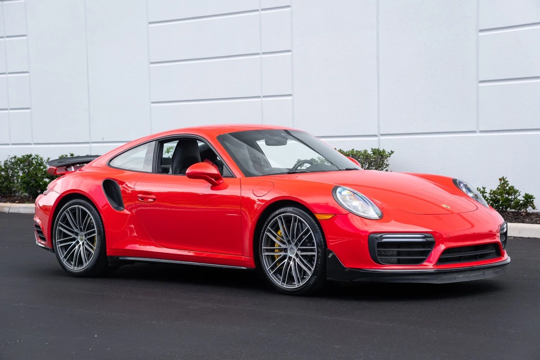 2019 Porsche - Image 4 of 31