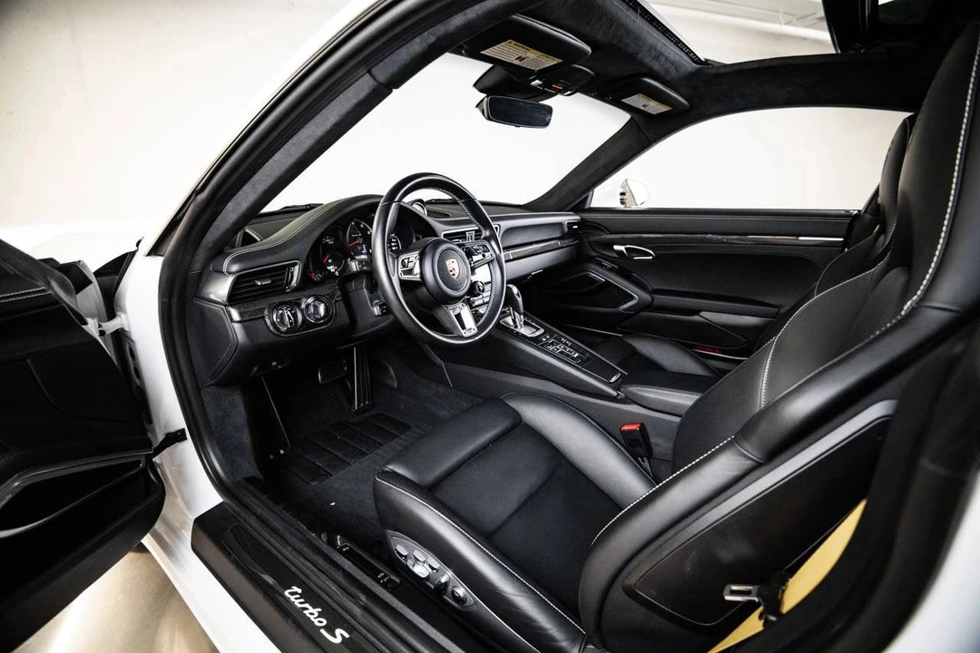 2019 Porsche 991 Turbo S - Image 4 of 5
